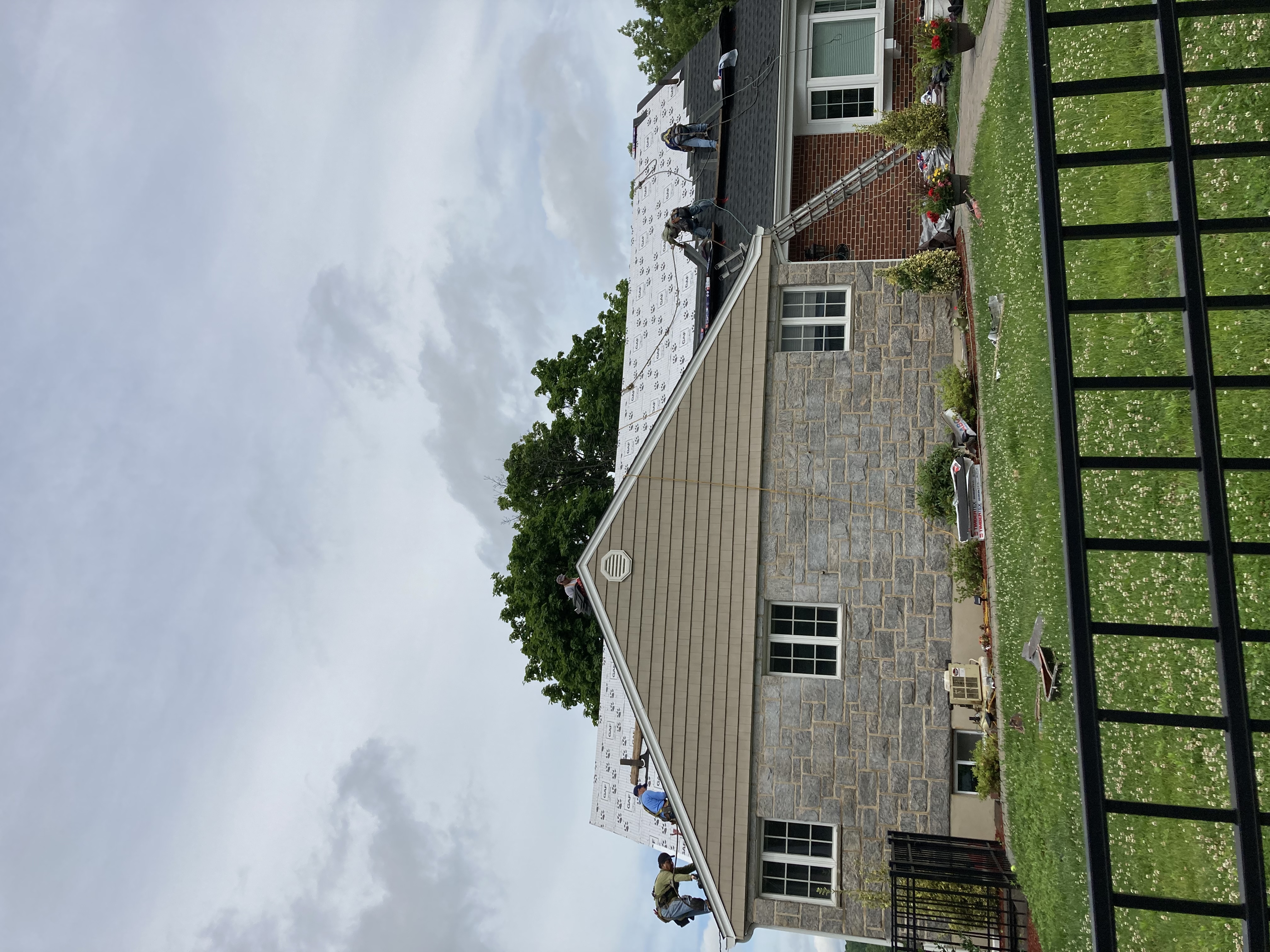 FFBE0F5C-0E8B-4EF9-9506-487A3993FED9